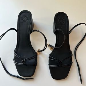 Tory Burch sandals 👡👡🔥🔥🔥